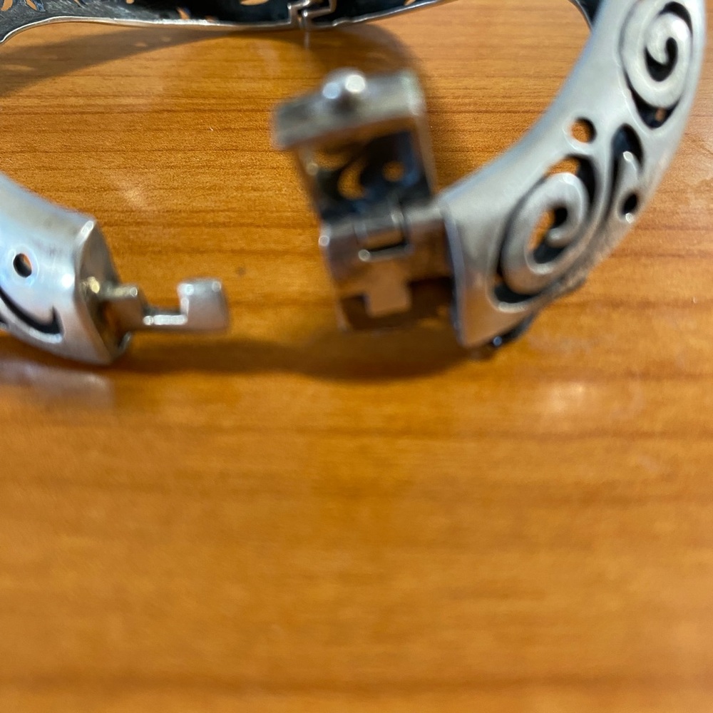 Intricate Patterned Hinged Silver Bracelet With U… - image 6